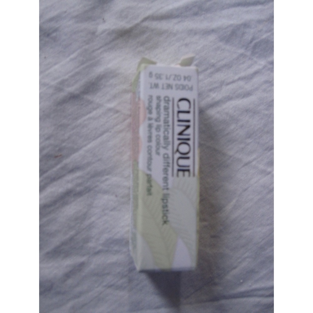 NEW Clinique Dramatically Different Lipstick 04 Canoodle Travel Size .04oz